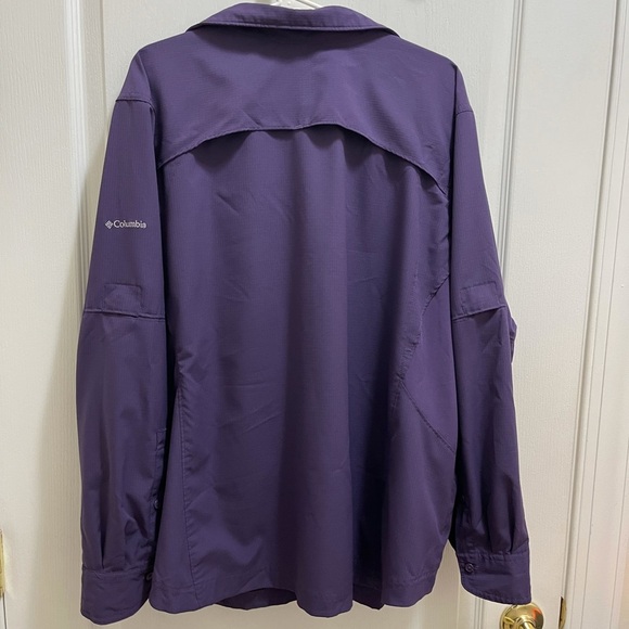 Columbia sport top beautiful purple color with logo on the sleeves - Picture 1 of 10